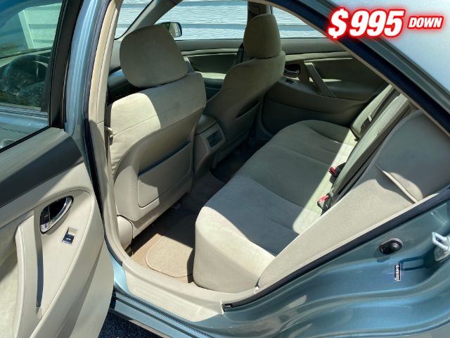 Toyota Camry Vehicle Image 06