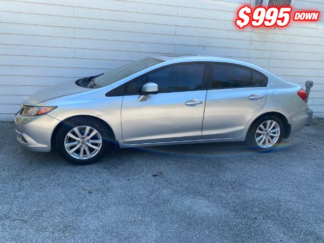 Honda Civic Sedan Vehicle Image 02
