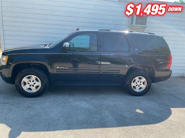 Chevrolet Tahoe Vehicle Image 02