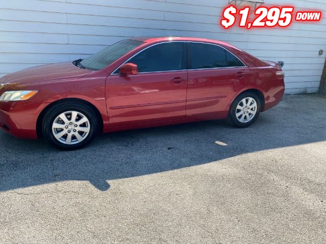 Toyota Camry Vehicle Image 02