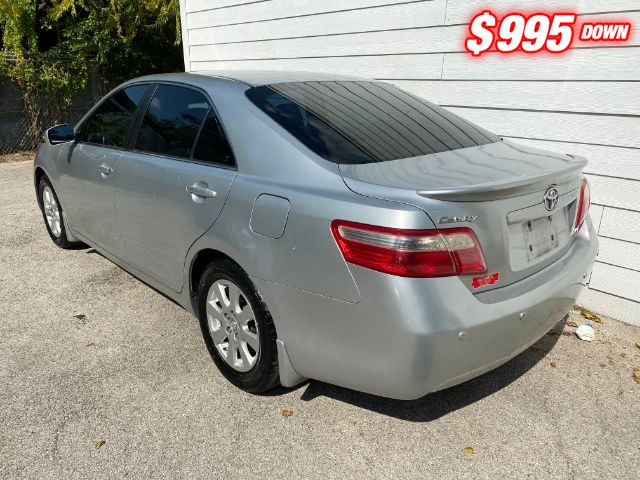 Toyota Camry Vehicle Image 03