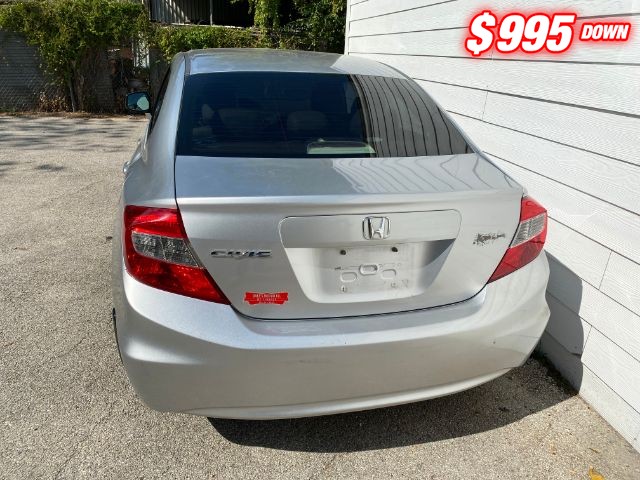 Honda Civic Sedan Vehicle Image 04