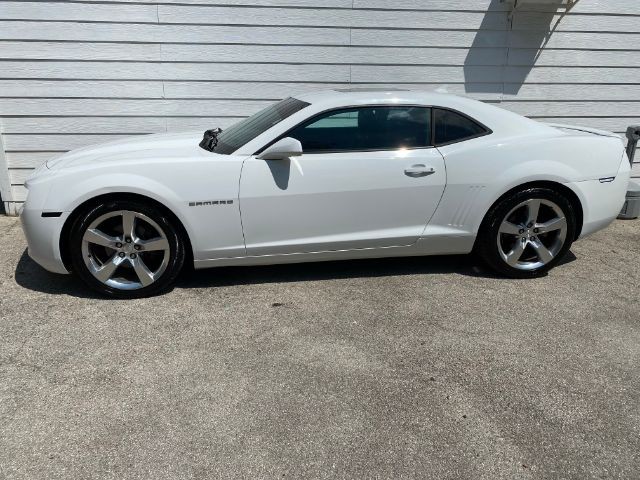 Chevrolet Camaro Vehicle Image 02