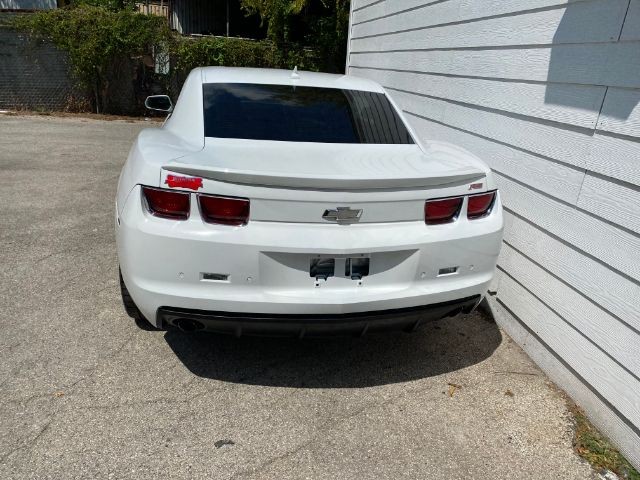 Chevrolet Camaro Vehicle Image 04