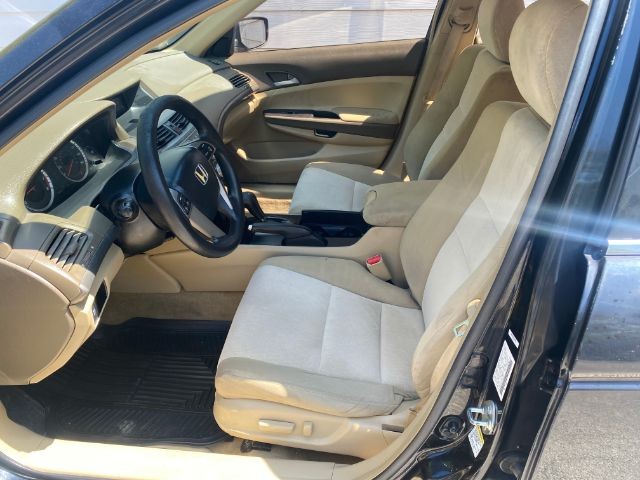 Honda Accord Sedan Vehicle Image 05