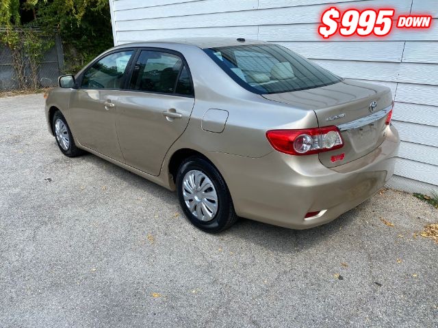 Toyota Corolla Vehicle Image 03
