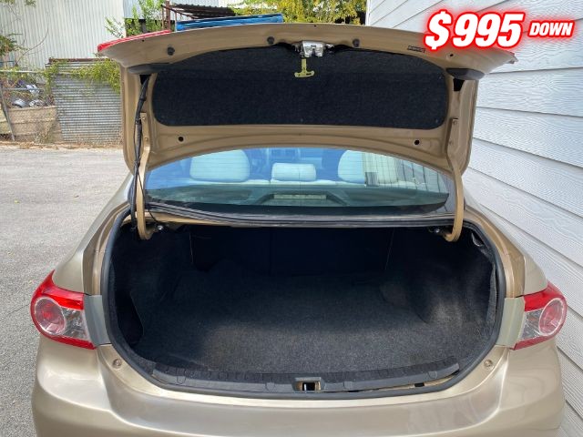 Toyota Corolla Vehicle Image 07