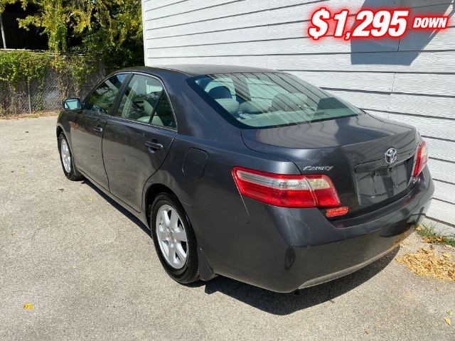 Toyota Camry Vehicle Image 03