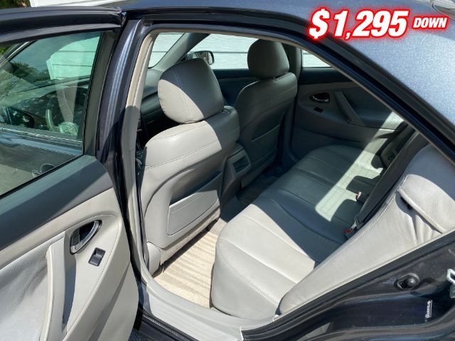Toyota Camry Vehicle Image 06