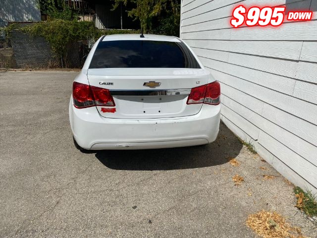 Chevrolet Cruze Vehicle Image 04