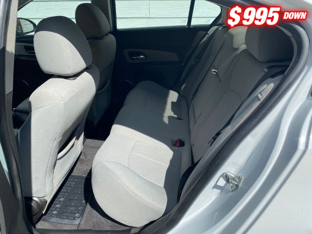Chevrolet Cruze Vehicle Image 06
