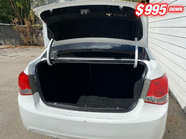 Chevrolet Cruze Vehicle Image 07