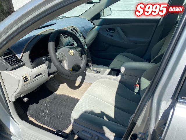 Toyota Camry Vehicle Image 05