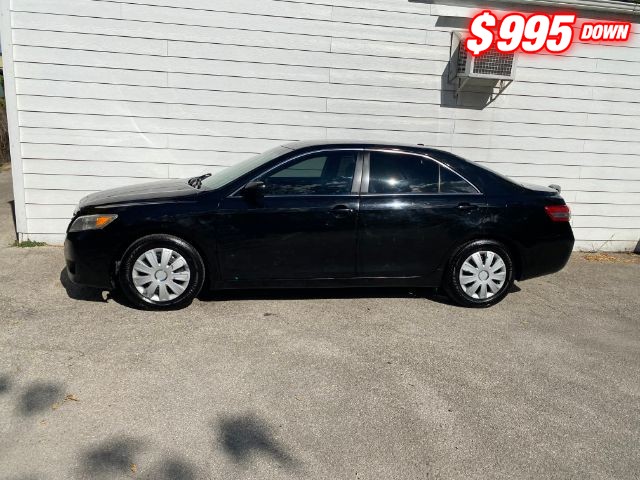 Toyota Camry Vehicle Image 02