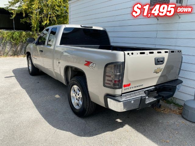 Chevrolet Silverado 1500 Vehicle Image 03