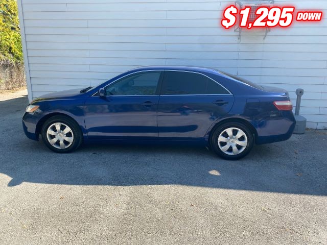 Toyota Camry Vehicle Image 02