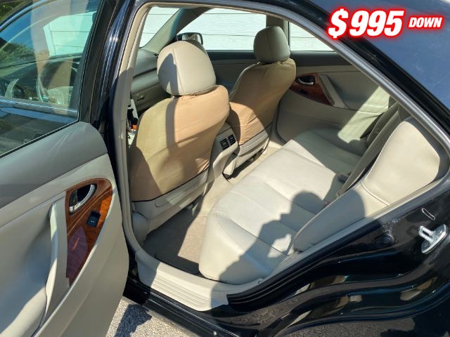 Toyota Camry Vehicle Image 06