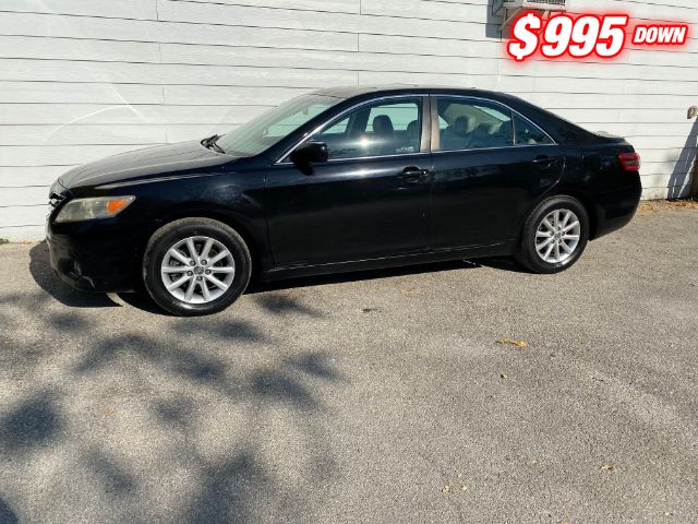 Toyota Camry Vehicle Image 02