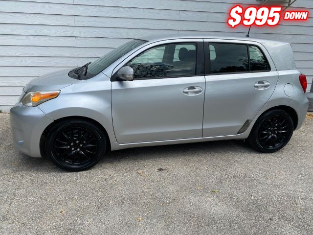 Scion xD Vehicle Image 02