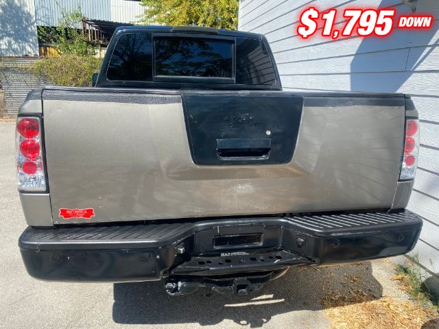 Nissan Titan Vehicle Image 04