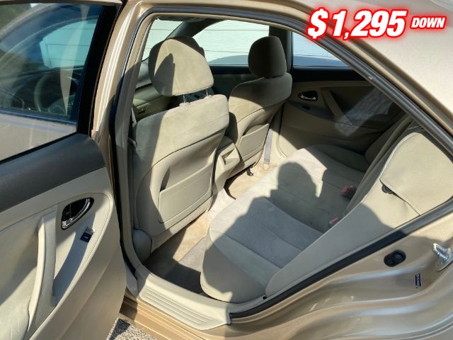 Toyota Camry Vehicle Image 06