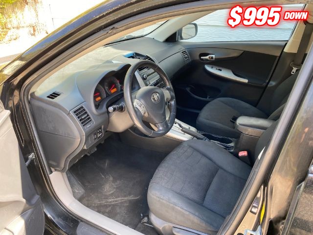 Toyota Corolla Vehicle Image 05
