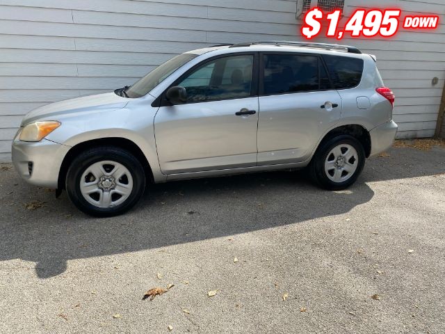 Toyota RAV4 Vehicle Image 02