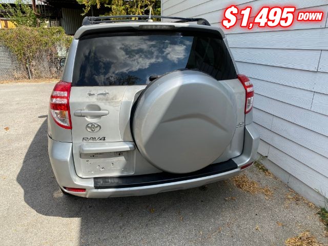 Toyota RAV4 Vehicle Image 04