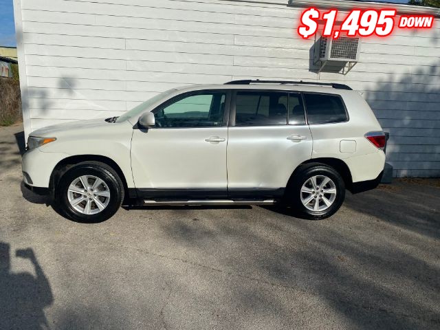 Toyota Highlander Vehicle Image 02