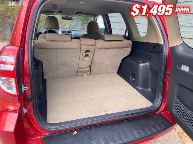 Toyota RAV4 Vehicle Image 07