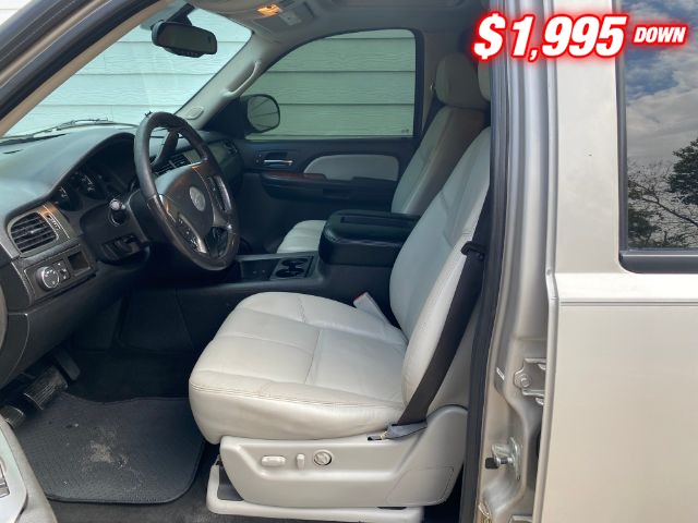 Chevrolet TAHOE Vehicle Image 05