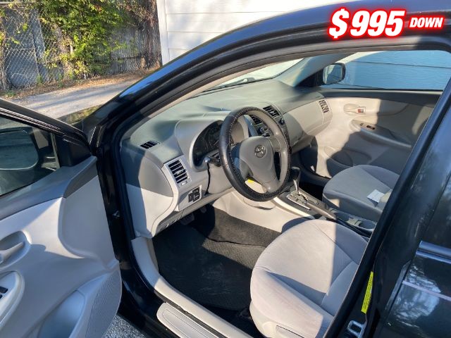 Toyota Corolla Vehicle Image 05