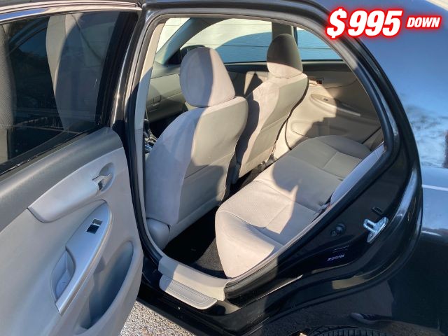 Toyota Corolla Vehicle Image 06