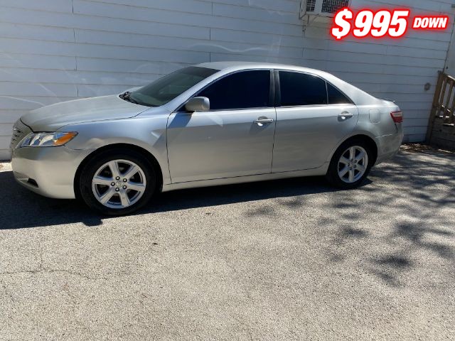 Toyota Camry Vehicle Image 02