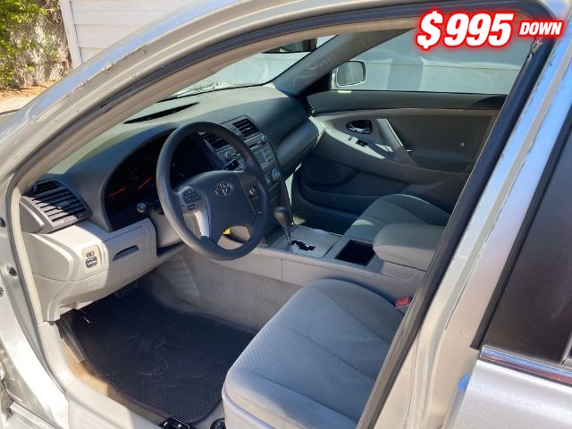 Toyota Camry Vehicle Image 05