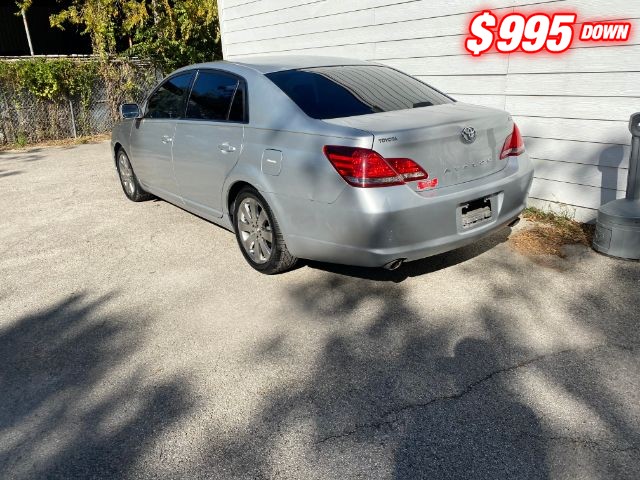 Toyota Avalon Vehicle Image 03