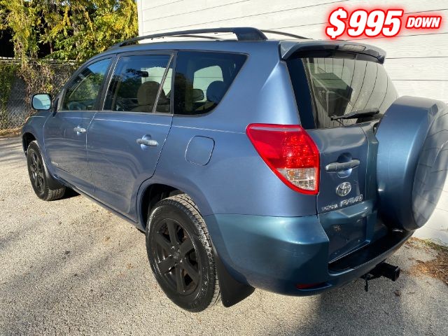 Toyota RAV4 Vehicle Image 03