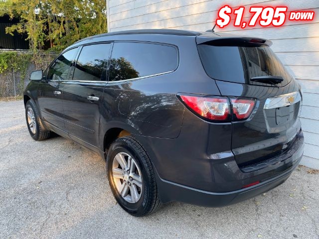 Chevrolet Traverse Vehicle Image 03