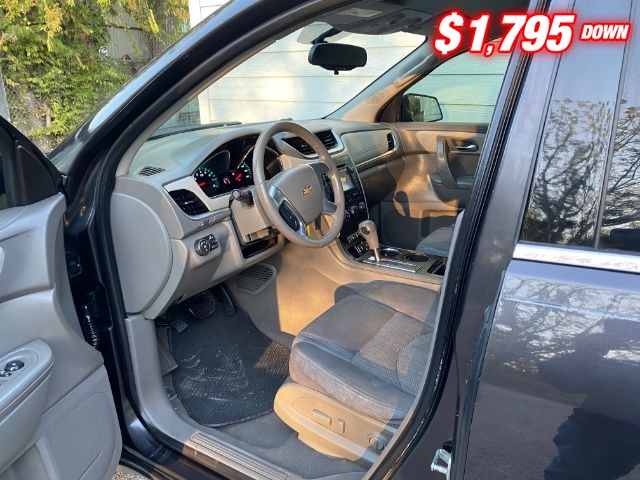 Chevrolet Traverse Vehicle Image 06