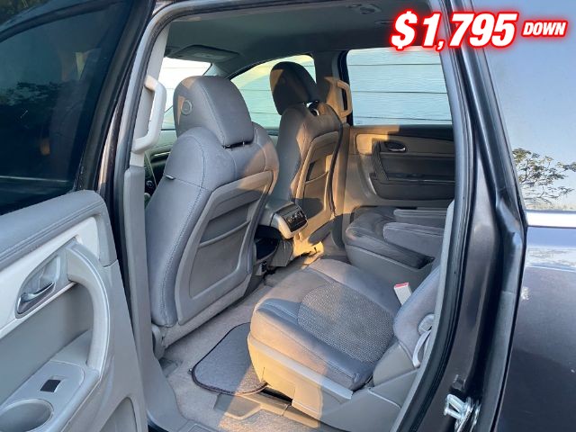 Chevrolet Traverse Vehicle Image 07