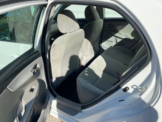 Toyota Corolla Vehicle Image 06