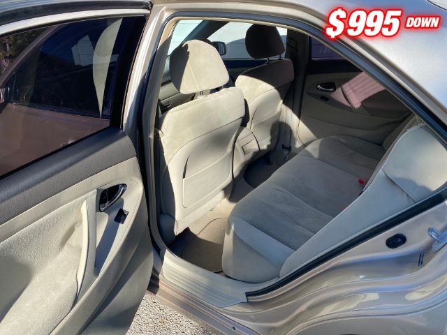 Toyota CAMRY Vehicle Image 06