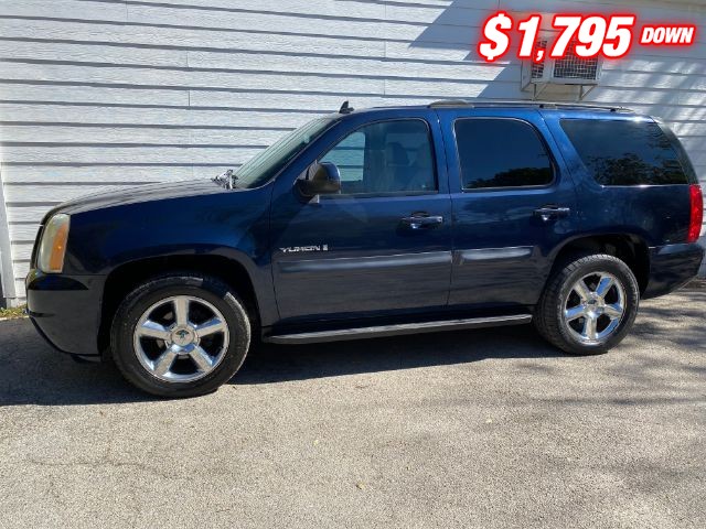 GMC Yukon Vehicle Image 02