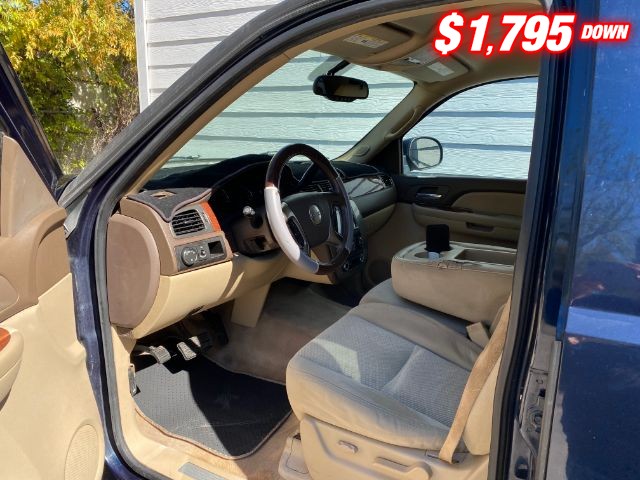 GMC Yukon Vehicle Image 05