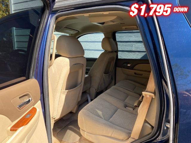 GMC Yukon Vehicle Image 06