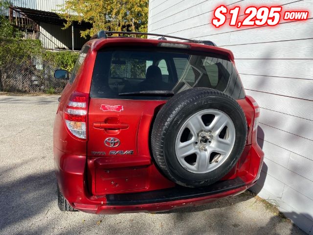 Toyota RAV4 Vehicle Image 04