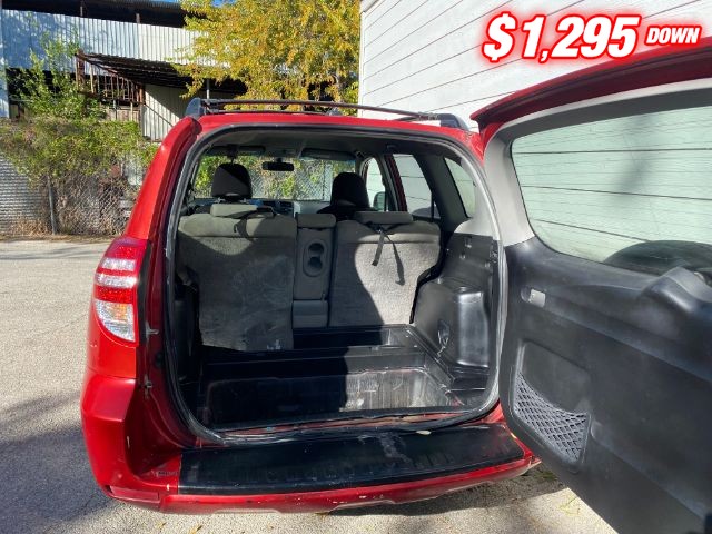 Toyota RAV4 Vehicle Image 07