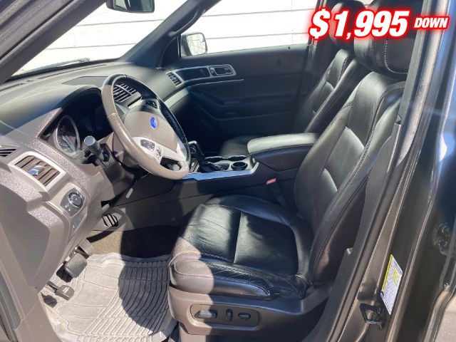 Ford Explorer Vehicle Image 05