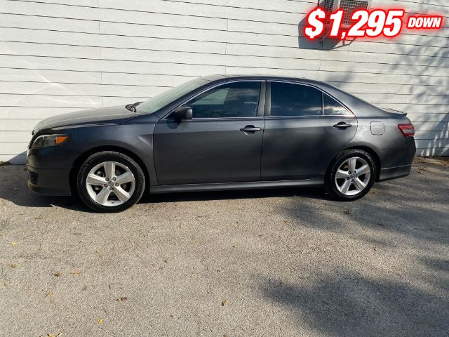 Toyota Camry Vehicle Image 02