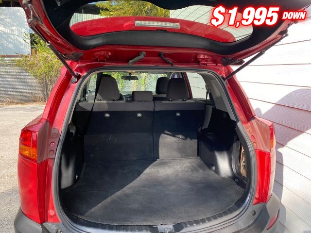 Toyota RAV4 Vehicle Image 07